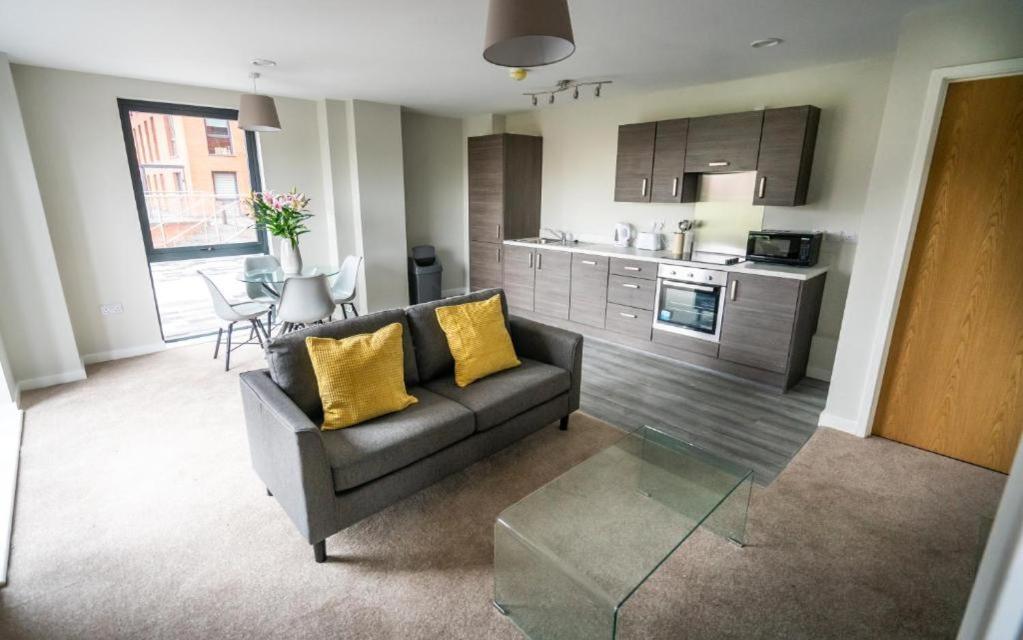 Adelphi Wharf Luxury Apartments Manchester Exterior photo