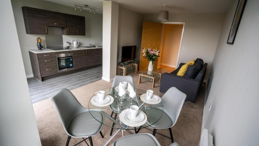 Adelphi Wharf Luxury Apartments Manchester Exterior photo