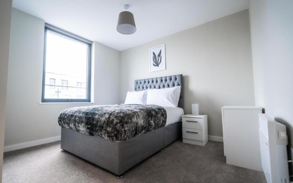 Adelphi Wharf Luxury Apartments Manchester Exterior photo