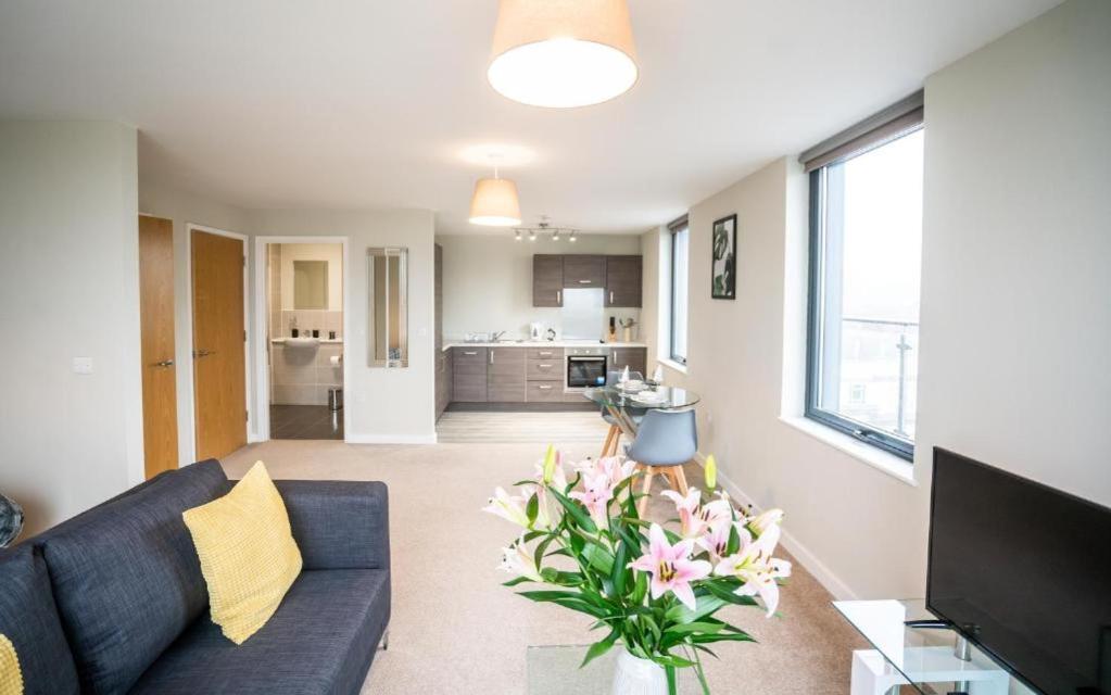 Adelphi Wharf Luxury Apartments Manchester Exterior photo