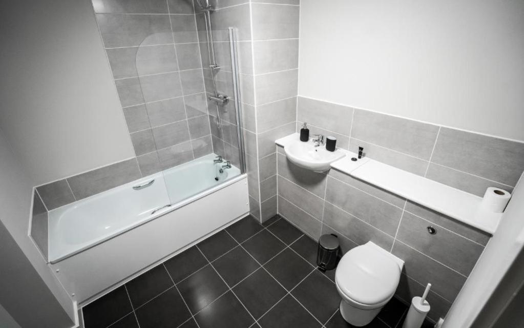 Adelphi Wharf Luxury Apartments Manchester Exterior photo