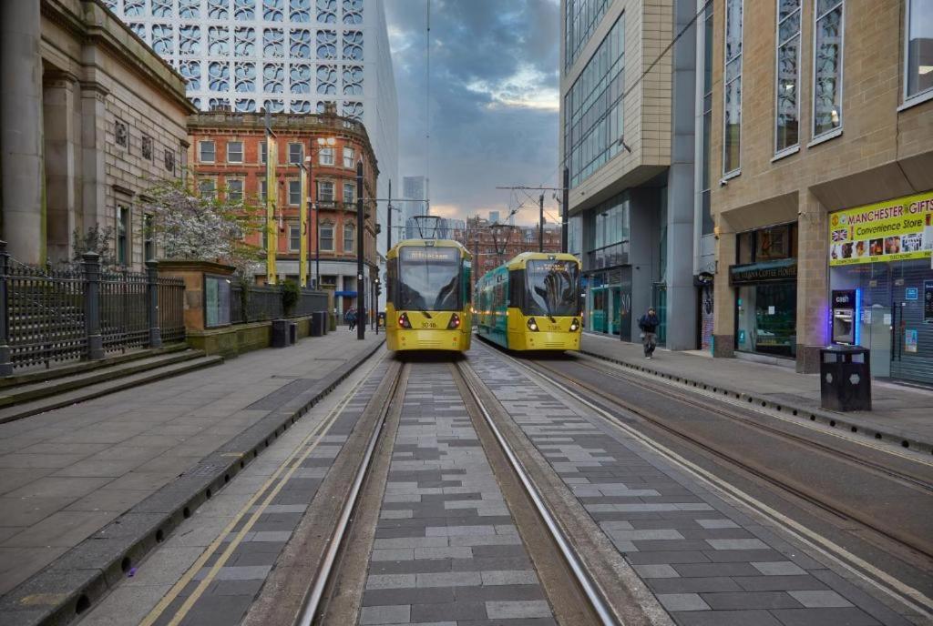 Adelphi Wharf Luxury Apartments Manchester Exterior photo