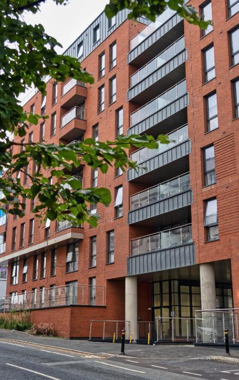 Adelphi Wharf Luxury Apartments Manchester Exterior photo