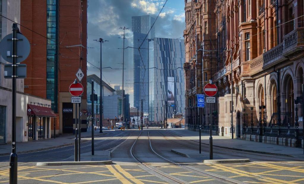 Adelphi Wharf Luxury Apartments Manchester Exterior photo