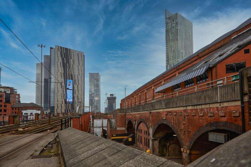 Adelphi Wharf Luxury Apartments Manchester Exterior photo