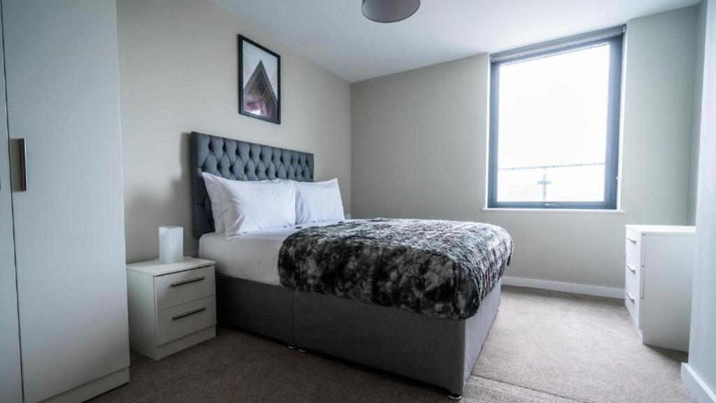 Adelphi Wharf Luxury Apartments Manchester Exterior photo