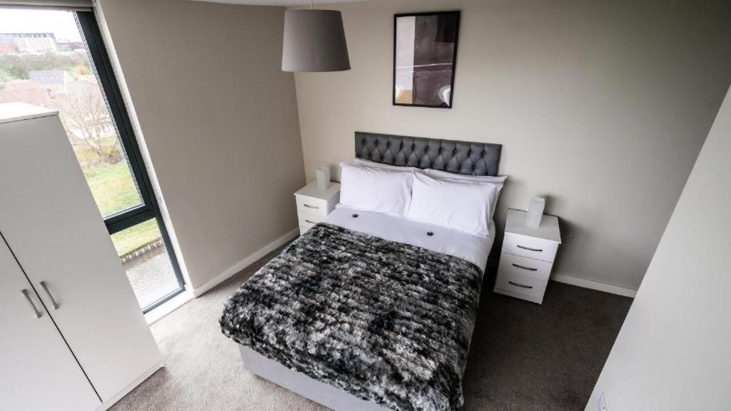 Adelphi Wharf Luxury Apartments Manchester Exterior photo