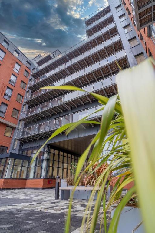 Adelphi Wharf Luxury Apartments Manchester Exterior photo