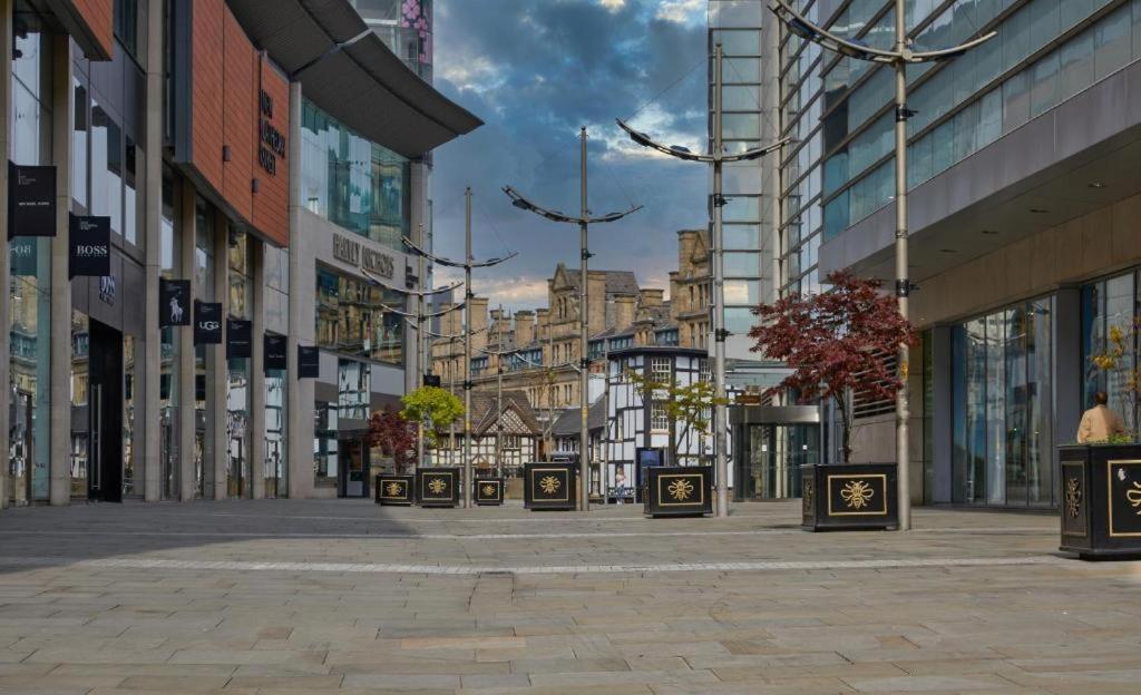 Adelphi Wharf Luxury Apartments Manchester Exterior photo